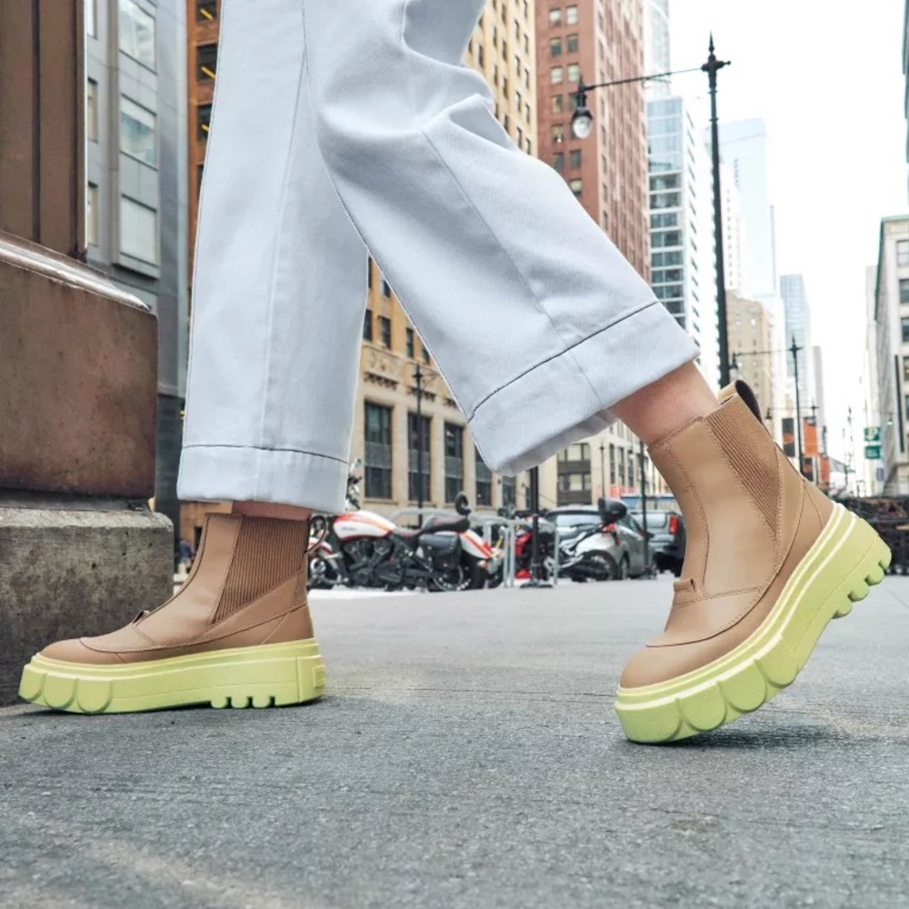 CARIBOU™ X WOMEN'S CHELSEA WATERPROOF BOOT